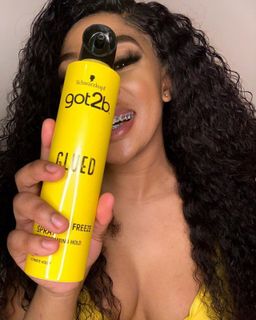 Colle de perruque  got2be