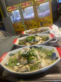 TB90 Thai Broth Soup Noodles (Chicken) 
