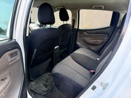 MITSUBISHI L200 2018 BLANCHE