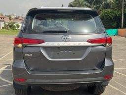 TOYOTA FORTUNER 2017 GRISE