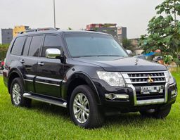 PAJERO GLS 2019 BLEU NUIT