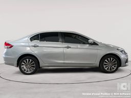 SUZUKI CIAZ 2023 GRISE