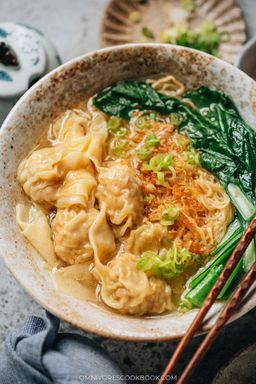 WONTON NOODLE soup/dry 