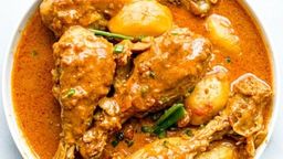 CURRY CHICEKN WITH POTATO 