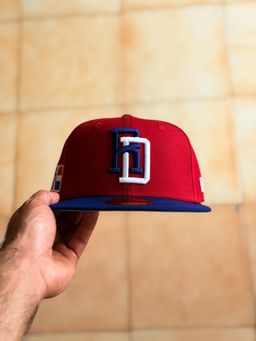 New Era 59 Fifty -   DR World Baseball 2026 Flag Red Two Tone Edition 