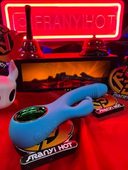 Vibrador doble acción con estimulación de clitoris 