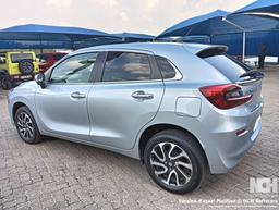 SUZUKI BALENO 2024/2025 GRISE