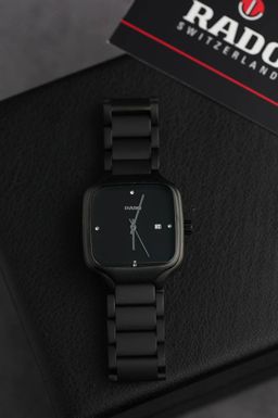 רד,ו מנגנון אוטומטי - איכות גבוהה |  סמל סטטוס בעולם היוקרה   