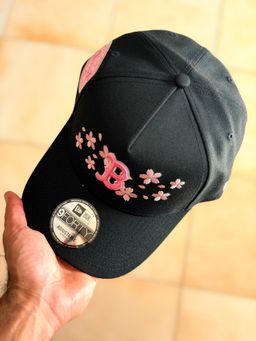 New Era 9Forty -   Boston Red Sox Fenway Park Cherry Blossom Black Pink Edition