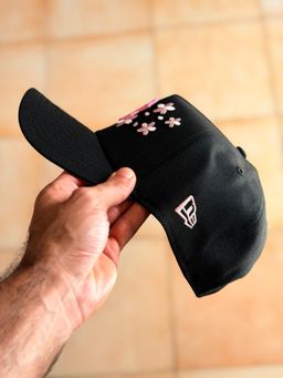 New Era 9Forty -   Boston Red Sox Fenway Park Cherry Blossom Black Pink Edition