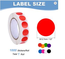 Rollo de sticker de puntos de colores. 