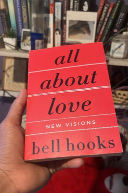 All about love de Bell Hooks