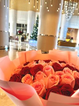 Eternal Romance Bouquet (50 roses)