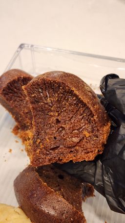 Kue Sarang Semut (Baked Honey Comb Cake) (30 slice)