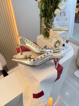 Sandálias VLTN rockstud 