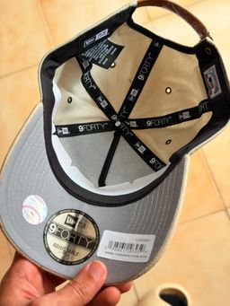 New Era 9Forty - La Dodgers 'Cream Suede'  Strapback Stone/Oatmilk 