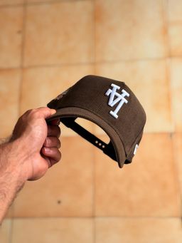 New Era 9Forty - La Dodgers 'Upside Down LA Cord'  Corduroy Brown