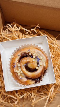 Black Sesame Miso Cinnamon Roll