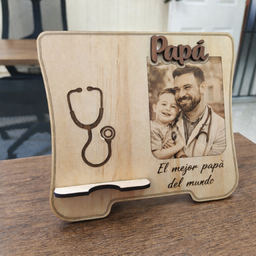 Portacelular personalizado en madera