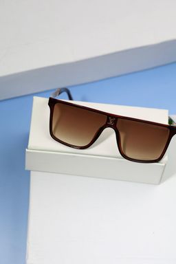 משקפי שמש לגבר – עיצוב יוקרתי עם מסגרת מתכת