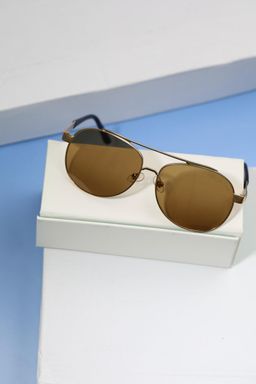 משקפי שמש לגבר – עיצוב יוקרתי עם מסגרת מתכת