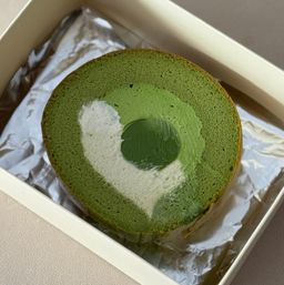 茉莉抹茶生巧浮云卷（切片）