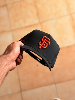 New Era 9Fifty A-Frame -  SF Giants Scritpt Side Pacht 