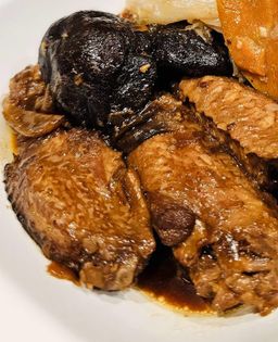 SIMPLY Soy Sauce Chicken Midwings and Chinese Mushroom ONLY