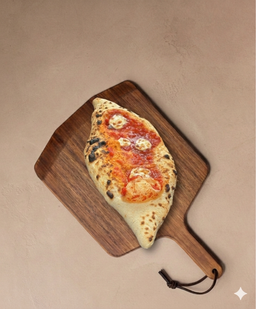 Calzone pepperoni | salsa pizza y quesos 