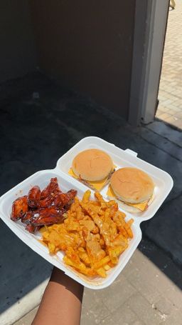 Regular platter + Six Dunked Wings