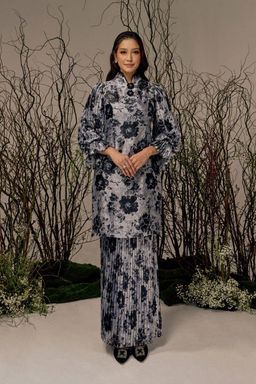 SD Raya 2026 ~ Isabelle Modern Kurung - Charcoal Black