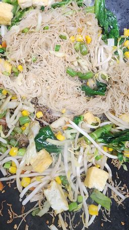 Vegan Bihun Goreng (rice vermicelli)- Tray