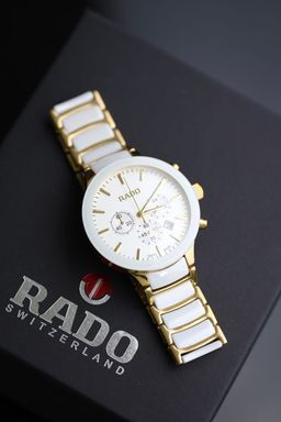 רד,ו - סמל סטטוס בעולם היוקרה | איכות גבוהה