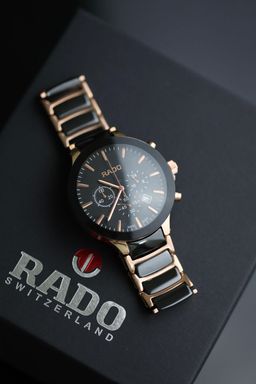 רד,ו - סמל סטטוס בעולם היוקרה | איכות גבוהה