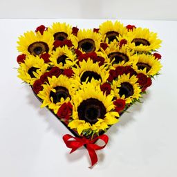 Caja de flores con girasoles