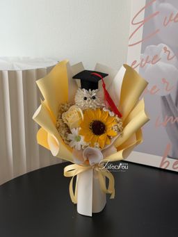 (GP002) Graduation Ping Pong Mixed Bouquet 