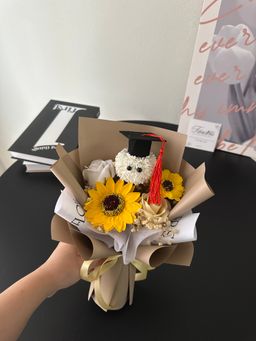 (GP042) Graduation Ping Pong Mixed Bouquet  