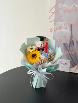 (GB008) Graduation Bear Mixed Flower Bouquet