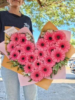 Corazón de gerberas