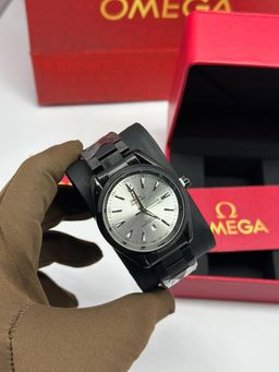 אומג,ה יוקרתי – סמל סטטוס בעולם היוקרה | איכות גבוהה 