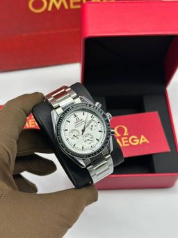 אומג,ה יוקרתי – סמל סטטוס בעולם היוקרה | איכות גבוהה  