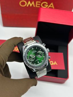 אומג,ה יוקרתי – סמל סטטוס בעולם היוקרה | איכות גבוהה   