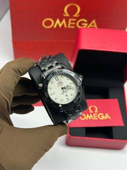 אומג,ה יוקרתי – סמל סטטוס בעולם היוקרה | איכות גבוהה 