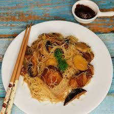 Pork with black fungus and cuttlefish Rice Vermicelli