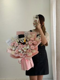 (GB044) Graduation Big Bear Mixed Flower Bouquet   