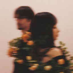 "sofasogood" Album 實體專輯