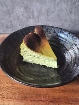 Matcha Basque Cheesecake