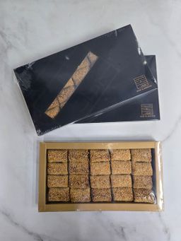 Date and sesame maamoul