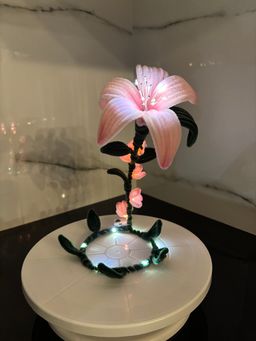 Pink lily lamp