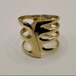 Statement Gold Bangle